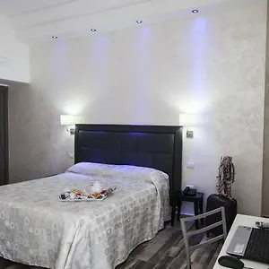 ** Bed & Breakfast Garibaldi Square Italia